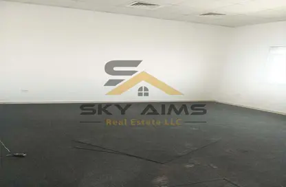 Office Space - Studio for rent in Umm Ramool - Dubai