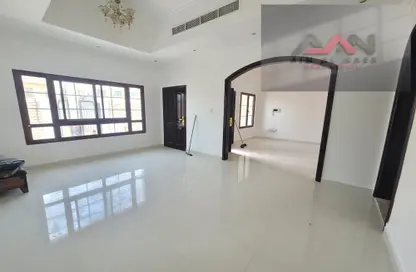 Villa - 5 Bedrooms - 7 Bathrooms for rent in Mirdif Villas - Mirdif - Dubai