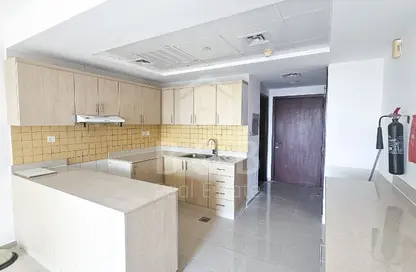 شقة - 1 حمام للايجار في فيروز - باب البحر - جزيرة المرجان - رأس الخيمة