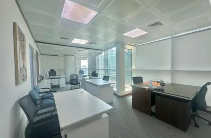 مكتب - استوديو - 2 حمامات للايجار في جنيبي تاور - الدانه - أبوظبي