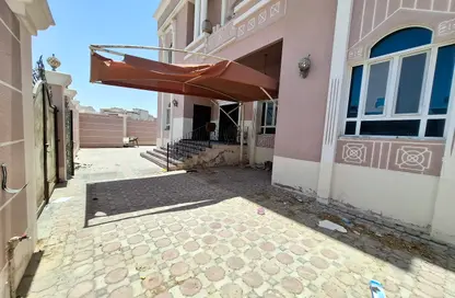 فيلا - 4 غرف نوم - 3 حمامات للايجار في مركز محمد بن زايد - مدينة محمد بن زايد - أبوظبي