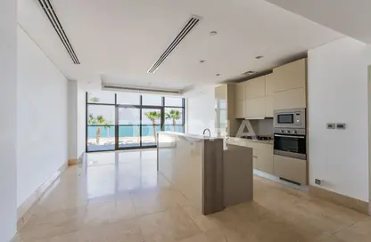 Apartment - 2 Bedrooms - 3 Bathrooms for sale in The 8 - The Crescent - Palm Jumeirah - Dubai