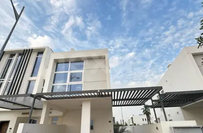 Townhouse - 3 Bedrooms - 5 Bathrooms for rent in Trixis - The Roots DAMAC Hills 2 - Damac Hills 2 - Dubai