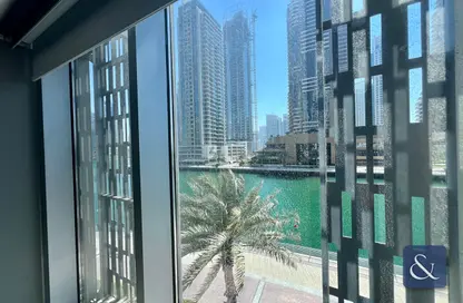 Apartment - 1 Bathroom for rent in Cayan Tower - Dubai Marina - Dubai