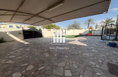 Villa - 5 Bedrooms - 5 Bathrooms for rent in Shakhbout City - Abu Dhabi