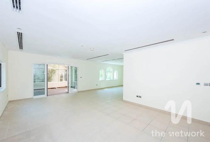 15289900 - Property Image 3