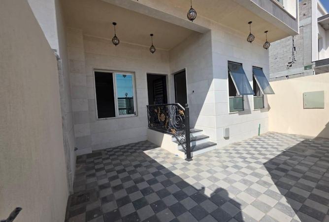 15633411 - Property Image 2