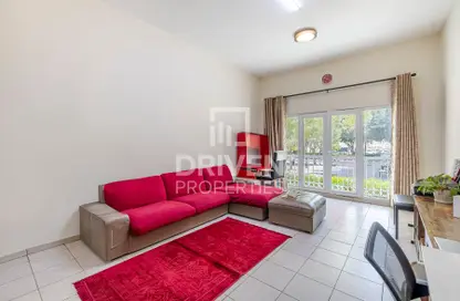 شقة - غرفة نوم - 2 حمامات للبيع في بناية  38إلى107 - طراز البحر المتوسط - ديسكفري غاردنز - دبي