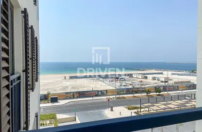 شقة - غرفة نوم - 1 حمام للايجار في لو بونت - لا مير - الجميرا - دبي