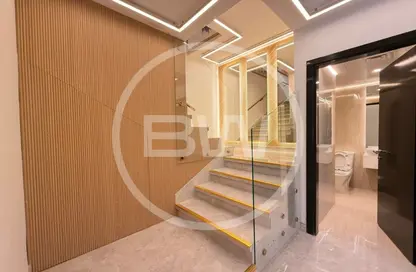 تاون هاوس - 2 غرف نوم - 3 حمامات للبيع في تاونهاوس طراز البحر المتوسط - مثلث قرية الجميرا - دبي تاون هاوس - 2 غرف نوم - 3 حمامات للبيع في تاونهاوس طراز البحر المتوسط - مثلث قرية الجميرا - دبي