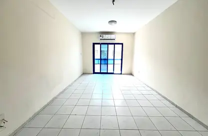 شقة - 2 غرف نوم - 2 حمامات للايجار في برج الفجر - النهدة - الشارقة