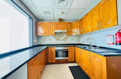 Apartment - 2 Bedrooms - 3 Bathrooms for rent in Blue Tower - Sheikh Zayed Road - Dubai Apartment - 2 Bedrooms - 3 Bathrooms for rent in Blue Tower - Sheikh Zayed Road - Dubai