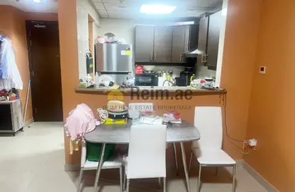 شقة - غرفة نوم - 2 حمامات للايجار في سنتوريوم 1 - أبراج سنتريوم - مدينة دبي للإنتاج (اي ام بي زد) - دبي