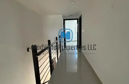 Villa - 2 Bedrooms - 3 Bathrooms for rent in Al Reef Villas - Al Reef - Abu Dhabi