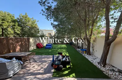 تاون هاوس - 2 غرف نوم - 3 حمامات للبيع في الينابيع 10 - الينابيع - دبي