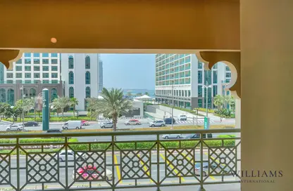 Apartment - 2 Bedrooms - 2 Bathrooms for sale in Golden Mile 3 - Golden Mile - Palm Jumeirah - Dubai