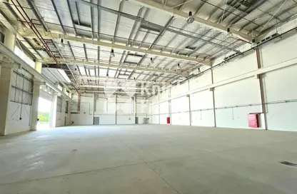 Warehouse - Studio for rent in Industrial Zone - Dubai Industrial City - Dubai
