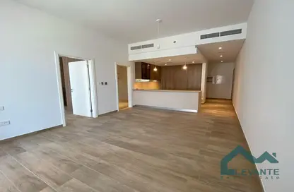 Apartment - 1 Bedroom - 2 Bathrooms for rent in Hamilton House - Jumeirah Village Circle - Dubai