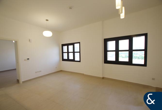 15004207 - Property Image 2