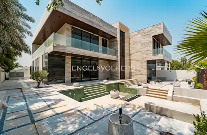 Villa - 4 Bedrooms - 7 Bathrooms for sale in Jumeirah 3 - Jumeirah - Dubai