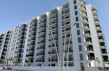 Apartment - 3 Bedrooms - 3 Bathrooms for rent in Waters Edge - Yas Island - Abu Dhabi