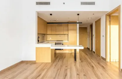 شقة - غرفة نوم - 2 حمامات للبيع في أوكلي سكوير ريزيدنس - منطقة 11 - قرية جميرا الدائرية - دبي