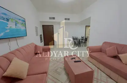 شقة - 2 غرف نوم - 2 حمامات للايجار في برج النعيمية 1 - أبراج النعيمية - النعيمية - عجمان