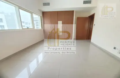 Apartment - 3 Bedrooms - 3 Bathrooms for rent in Rasis Business Centre - Al Barsha 1 - Al Barsha - Dubai