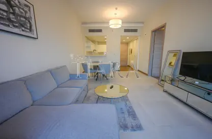Apartment - 1 Bedroom - 2 Bathrooms for sale in SOL Bay - Business Bay - Dubai