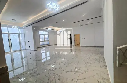 فيلا - 4 غرف نوم - 8 حمامات للبيع في بني ياس - أبوظبي