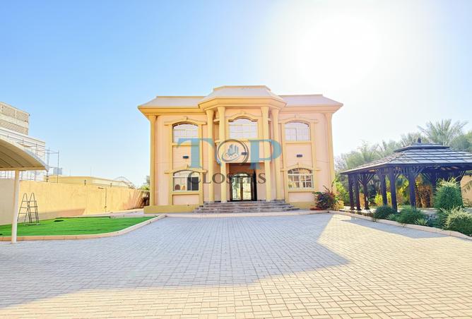 All Masters Br | Private Big Yard |Prime Location 