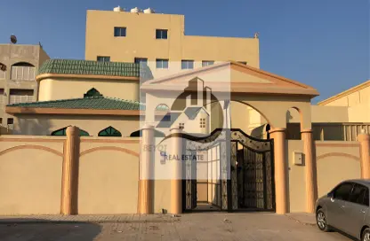 نصف طابق - 4 غرف نوم - 4 حمامات للايجار في 3 المويهات - المويهات - عجمان