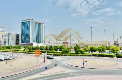 Apartment - 1 Bedroom - 2 Bathrooms for rent in Al Mamzar - Deira - Dubai