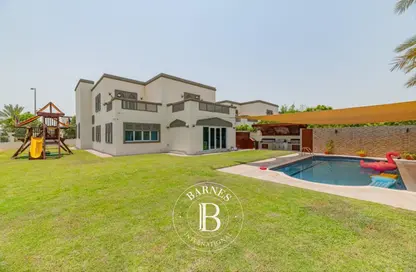 Villa - 4 Bedrooms - 5 Bathrooms for rent in Regional - Jumeirah Park - Dubai