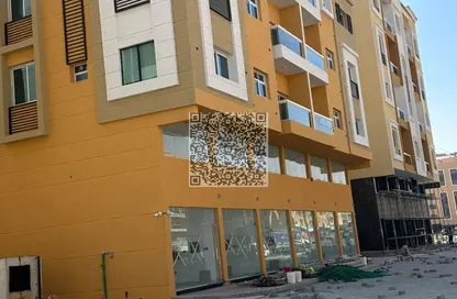 عمارة بالكامل - 8 غرف نوم - 8 حمامات للبيع في التله 2 - عجمان