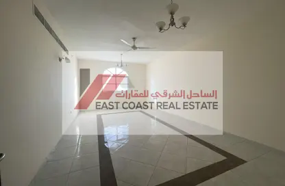 Apartment - 3 Bedrooms - 3 Bathrooms for rent in Corniche Al Fujairah - Fujairah