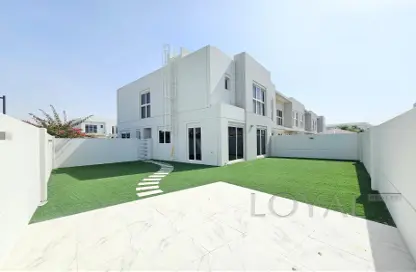 Villa - 4 Bedrooms - 5 Bathrooms for rent in Arabella Townhouses 3 - Arabella Townhouses - Mudon - Dubai