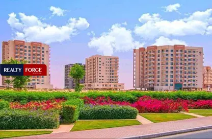 Apartment - 1 Bedroom - 1 Bathroom for sale in Mazaya 25 - Queue Point - Liwan - Dubai Land - Dubai