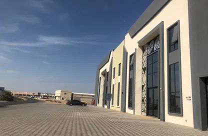 مستودع - استوديو - 2 حمامات للايجار في أم الثعوب - أم القيوين