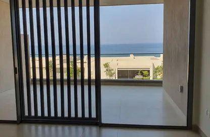 شقة - غرفة نوم - 2 حمامات للبيع في سيسايد ريزيدينس هيلز - الزورا - عجمان