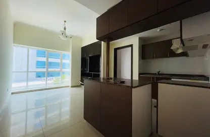 شقة - غرفة نوم - 2 حمامات للايجار في الوليد بي إيه 03 - البرشاء 1 - البرشاء - دبي