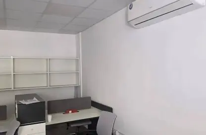 متجر - استوديو - 1 حمام للبيع في ز01 - طراز إنجليزي - المدينة العالمية - دبي متجر - استوديو - 1 حمام للبيع في ز01 - طراز إنجليزي - المدينة العالمية - دبي