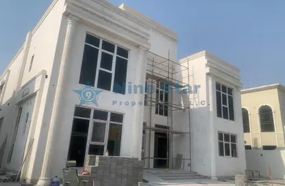 Villa - 5 Bedrooms - 6 Bathrooms for rent in Al Quoz 2 - Al Quoz - Dubai