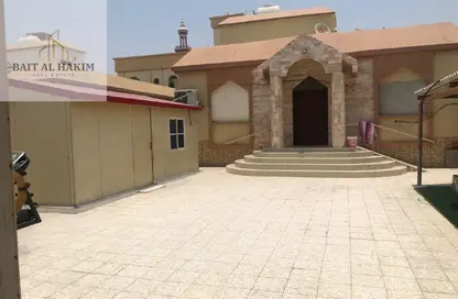 فيلا - 4 غرف نوم - 5 حمامات للايجار في 3 المويهات - المويهات - عجمان