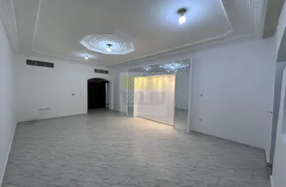 Villa - 5 Bedrooms - 7 Bathrooms for rent in Mohamed Bin Zayed City - Abu Dhabi