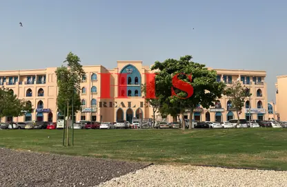 متجر - استوديو - 1 حمام للايجار في N15 - طراز فارسي - المدينة الدولية - دبي