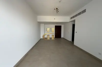 شقة - 2 غرف نوم - 3 حمامات للايجار في البرج الإمبراطوري - ديستريكت 17 - قرية الجميرا سركل - دبي شقة - 2 غرف نوم - 3 حمامات للايجار في البرج الإمبراطوري - ديستريكت 17 - قرية الجميرا سركل - دبي