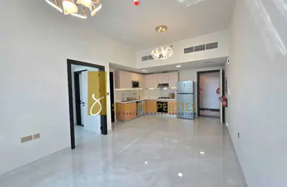 شقة - غرفة نوم - 2 حمامات للايجار في سكايز من دانوب - ارجان - دبي شقة - غرفة نوم - 2 حمامات للايجار في سكايز من دانوب - ارجان - دبي