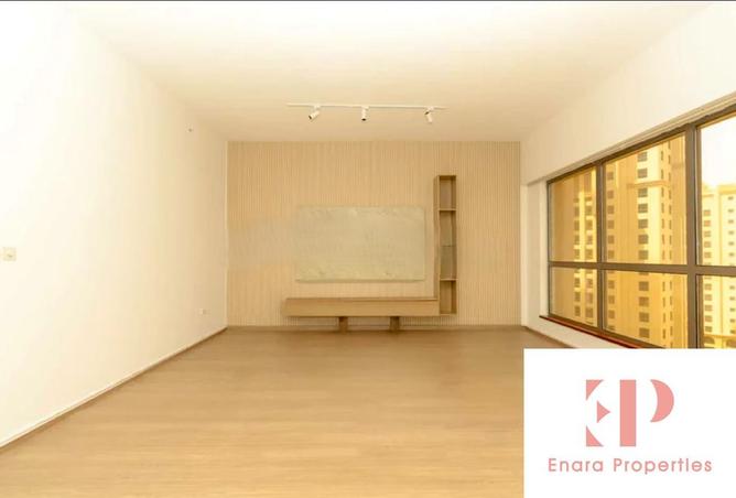 Spacious 3 BR Apartment in Sadaf 8, JBR