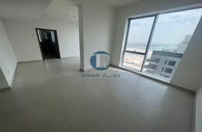 Empty Room image for: Duplex - 3 Bedrooms - 4 Bathrooms for rent in Najmat Tower C1 - Najmat Abu Dhabi - Al Reem Island - Abu Dhabi, Image 1